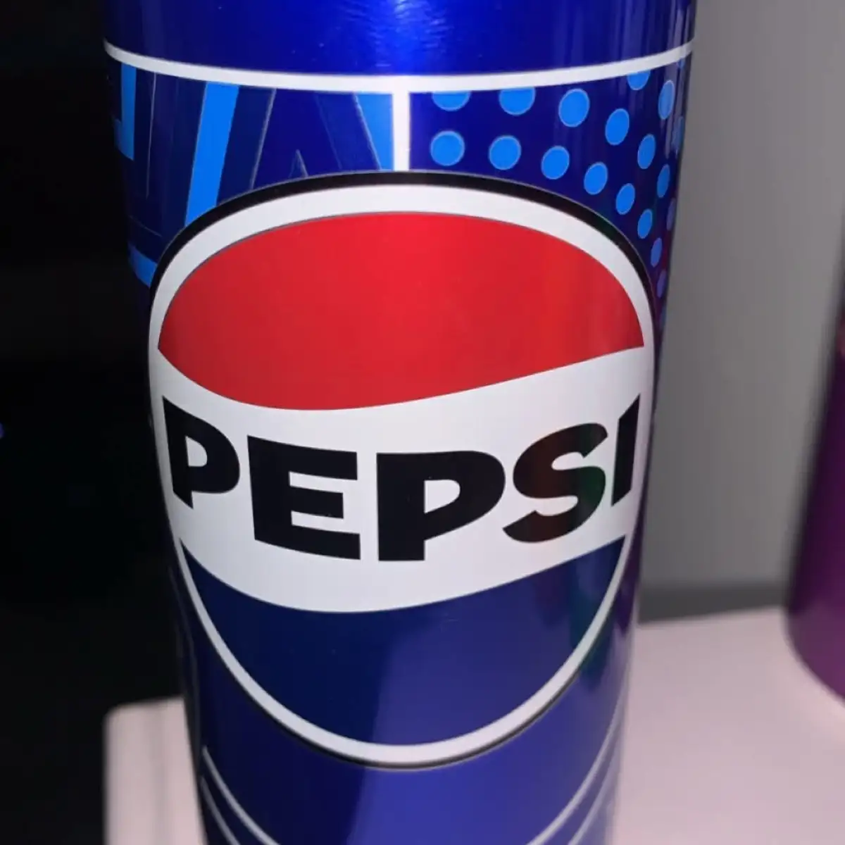 canette pepsi